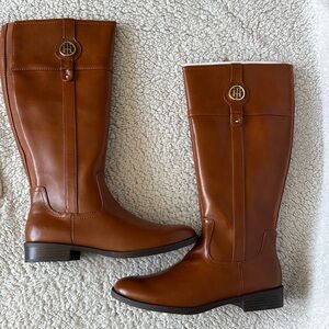 NWT Women’s size 11 Tommy Hilfiger boots